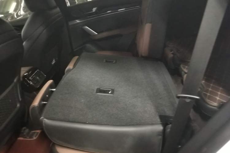 Used BYD Tang New Energy 2024 DM-i Glory Edition 112KM Prestige Model