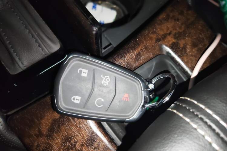 Used Cadillac XTS 2018 28T Elite Edition Vehicle Key