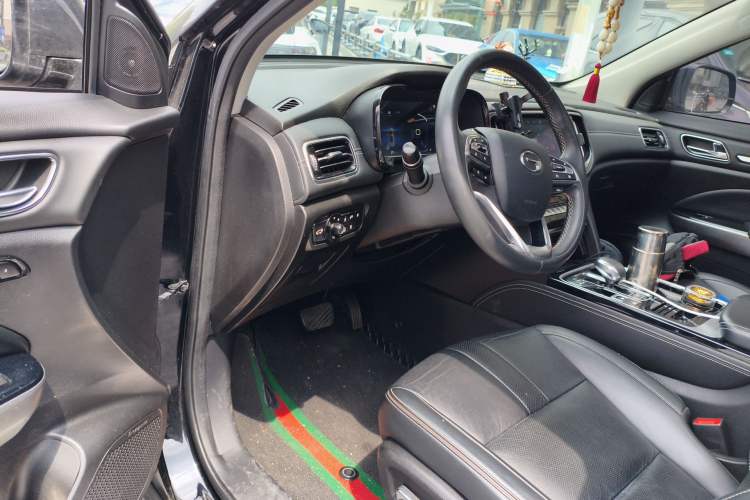 Used GAC Trumpchi GS8 2020 390T Two-Wheel Drive Luxury Smart Connectivity Version (7 Seats) Driver Seat