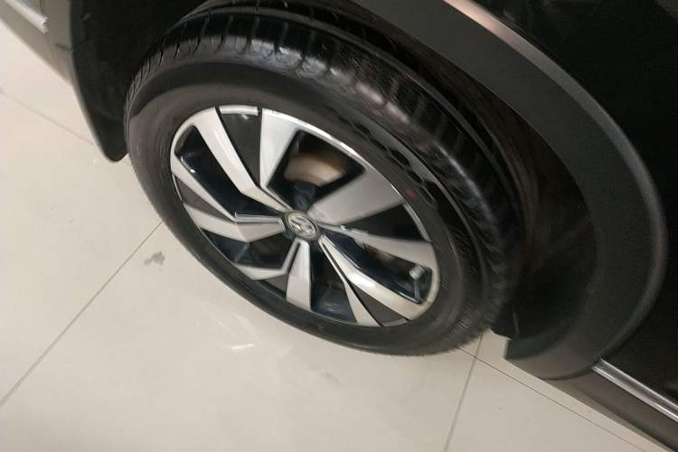 Used Volkswagen Tayron 2020 330TSI Two-Wheel Drive Luxury Smart Connectivity Version
