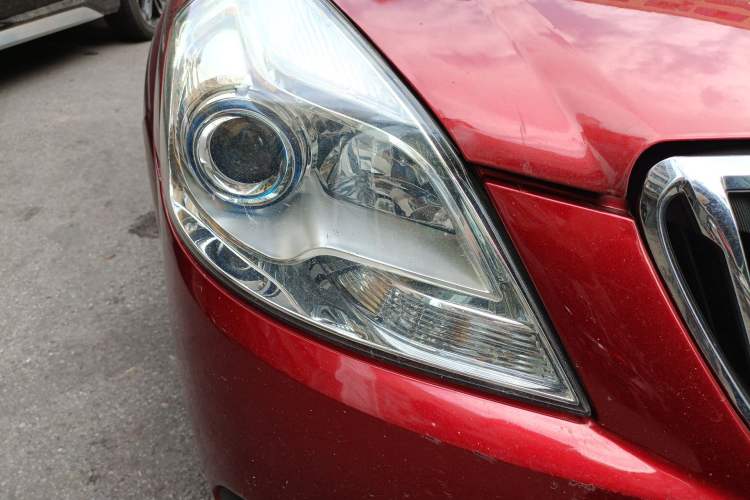 Used Buick Excelle 2013 1.5L Manual Classic Model Right Front Headlight