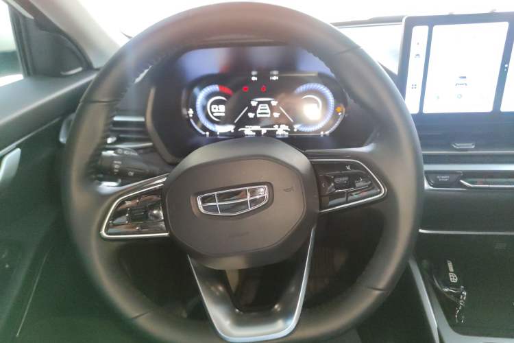 Used Geely Auto Emgrand 2023 4th Generation Champion Edition 1.5L CVT Prestige Model Steering Wheel