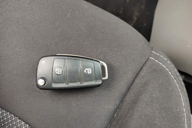 Used JAC Refine M3 2016 IKEA Edition 1.6L Luxury Smart Model
