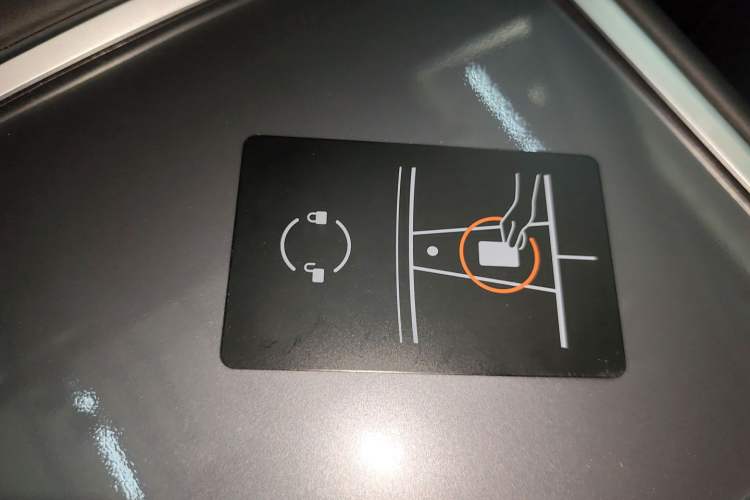 Used Tesla Model Y 2024 Rear-Wheel-Drive Version
