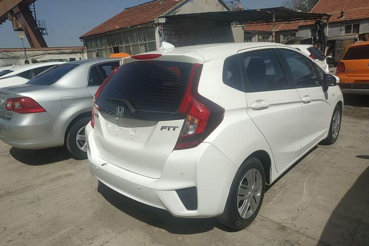 Used Honda Fit 2016 1.5L LXS CVT Comfort Sunroof Version