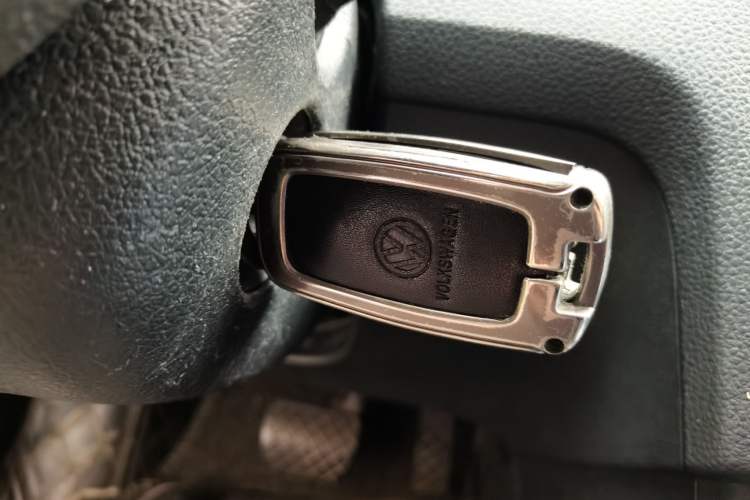 Used Volkswagen Santana 2015 1.6L Automatic Comfort Edition Vehicle Key