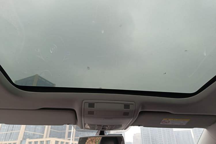 Used Volkswagen Golf 2016 230TSI Automatic Luxury Version Headliner