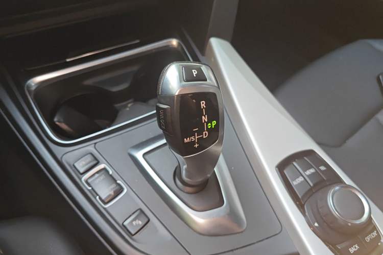 Used BMW 3 Series 2014 320Li Fashion Model
