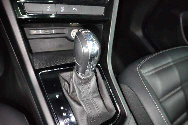 Used Volkswagen Touran 2018 Volkswagen Touran L 280TSI DSG Comfort Edition 7 Seats China VI Standard