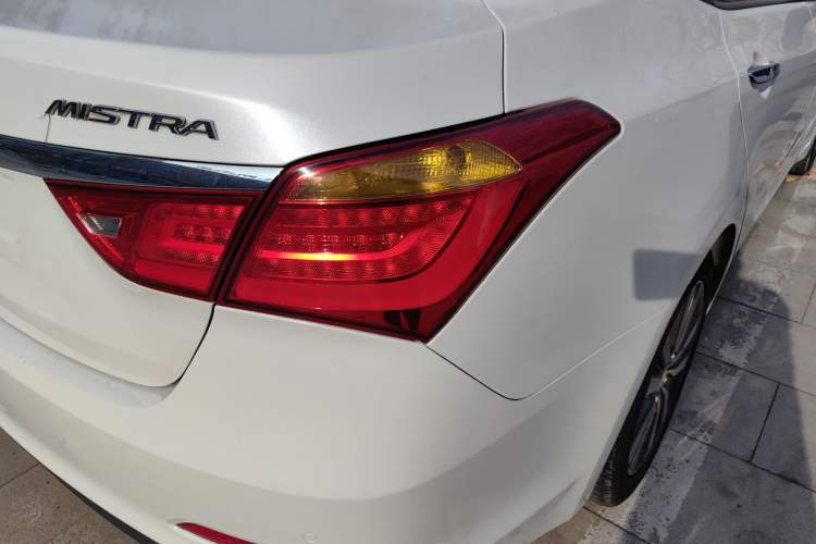 Used Hyundai Mistra 2016 1.8L Automatic Deluxe DLX Model
