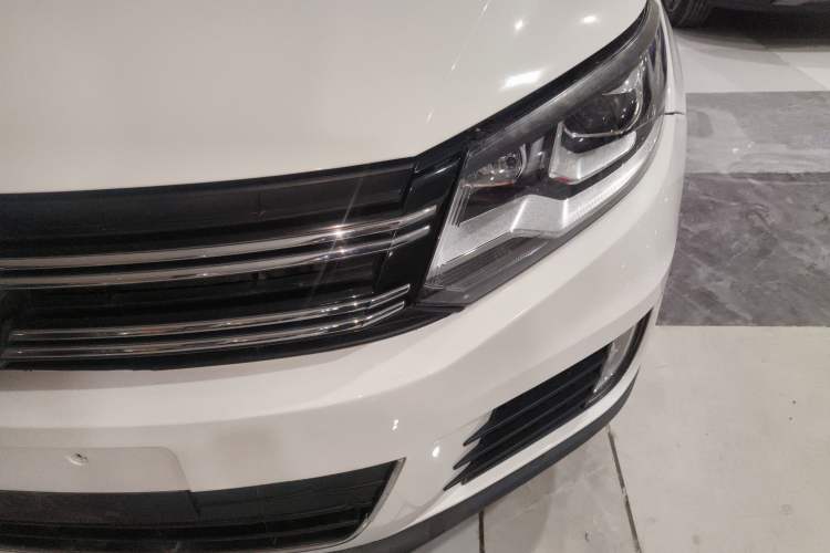 Used Volkswagen Tiguan L 2013 1.8TSI Automatic All-Wheel-Drive Comfort Edition