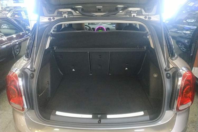 Used MINI Countryman 2019 1.5T COOPER ALL4 Classic Weekend Travel Edition
