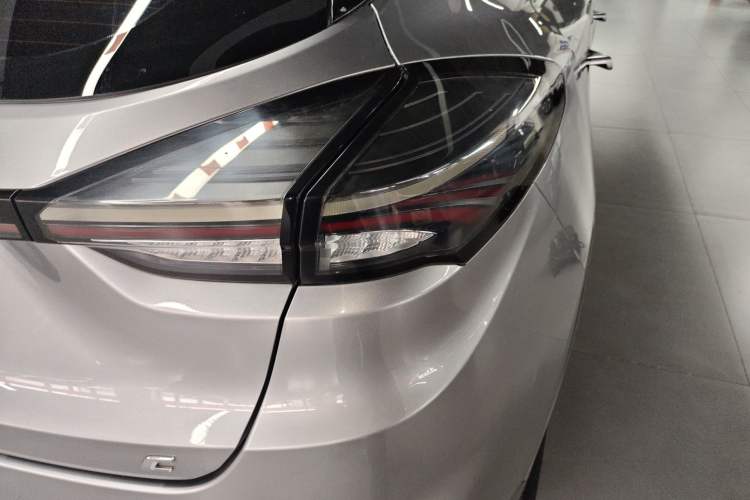 Used Geometry C 2022 Blueberry C400