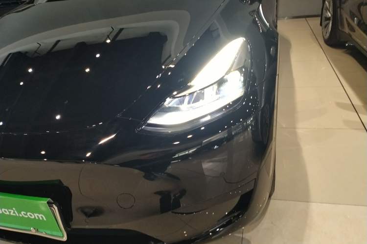 Used Tesla Model Y 2022 Rear-Wheel-Drive Version
