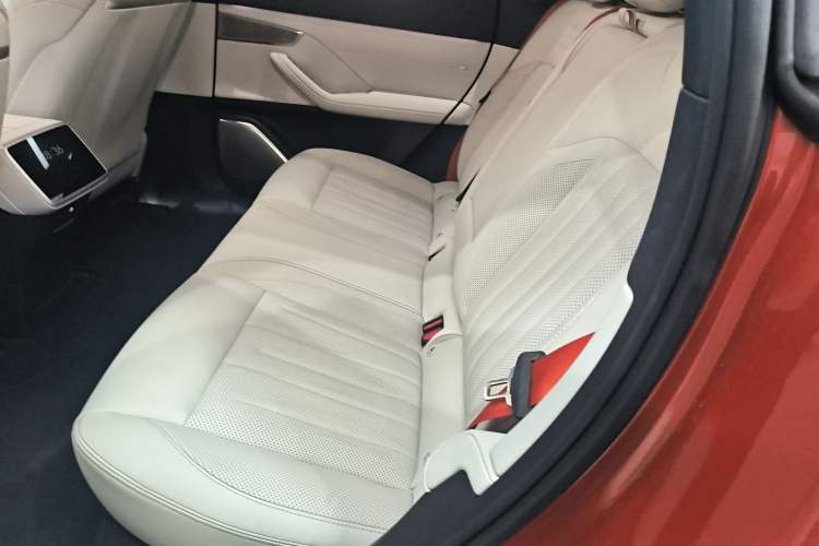 Used ONVO L60 2024 60 kWh Rear-Drive Version
