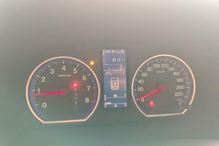 Used Honda CR-V 2010 2.0L automatic two-wheel drive urban version Instrument Cluster