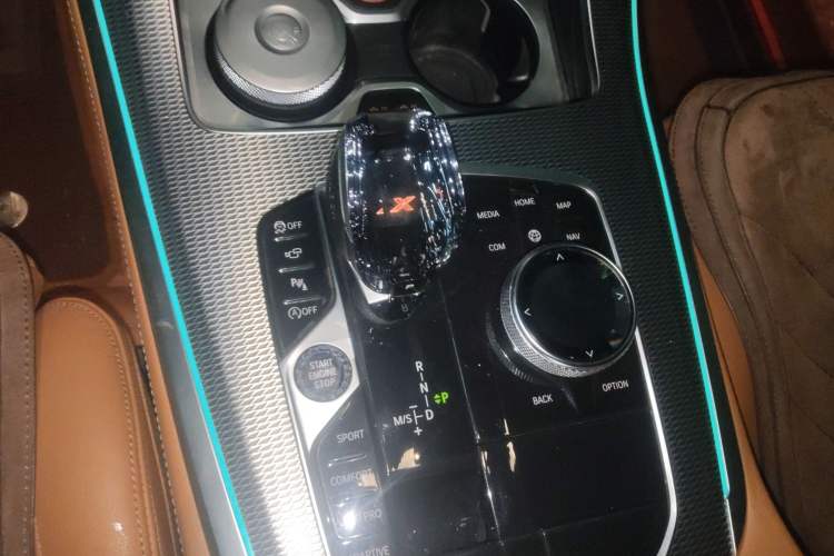 Used BMW X5 2020 xDrive40i 3.0T Standard Edition Middle East Gear Lever
