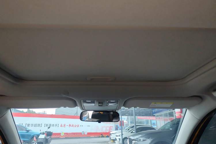 Used Kia kx1 Stonic 2021 1.4L CVT Sunroof Model