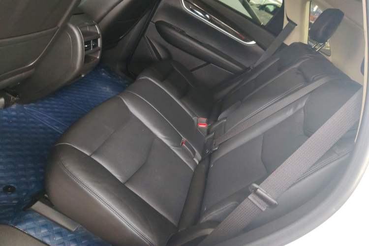 Used Cadillac XT5 2018 25T Luxury Model
