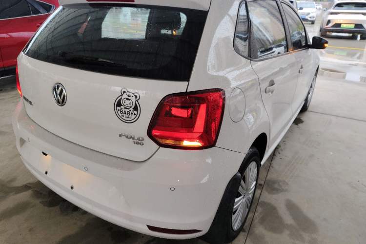 Used Volkswagen Polo 2016 1.6L Automatic Comfort Model Rear Right 45 Deg