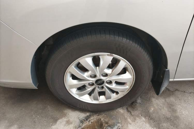 Used JAC Refine M4 2021 2.0L Manual Commercial Edition Left Front Wheel Hub