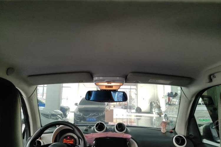 Used smart fortwo 2015 1.0L 52 kW hardtop Dynamic version
