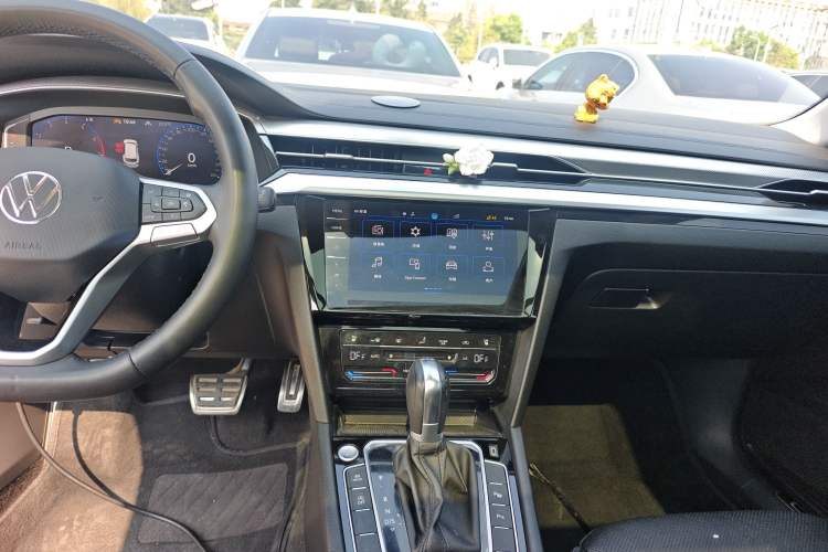 Used Volkswagen FAW-Volkswagen CC 2023 Hunting Vehicle 380TSI Hunter's Heart Edition Audio And AC Panel