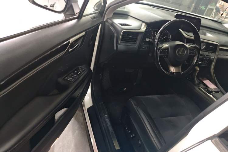 Used Lexus RX 2016 300 Two-Wheel Drive Elite Version China V Standard
