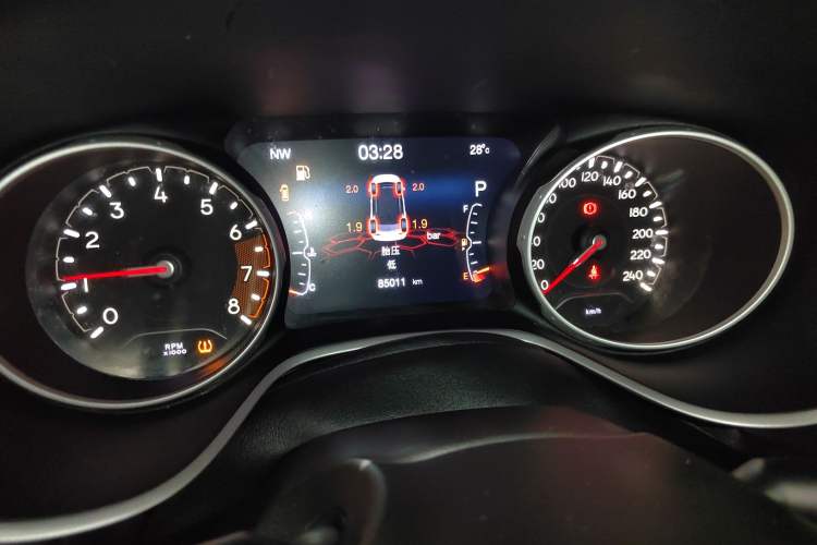 Used Jeep Compass 2017 200T Automatic Family Edition Instrument Cluster