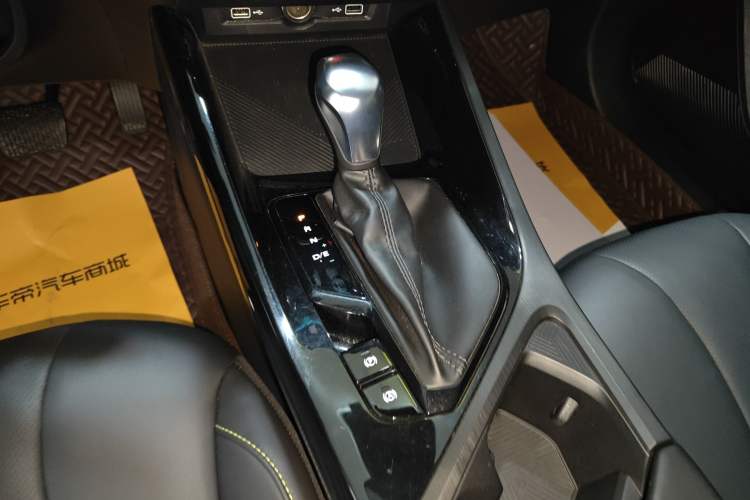 Used Roewe i5 2021 1.5L CVT Starry Edition
