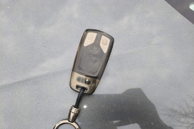 Used Audi A4L 2022 40 TFSI Fashion Dynamic Model

