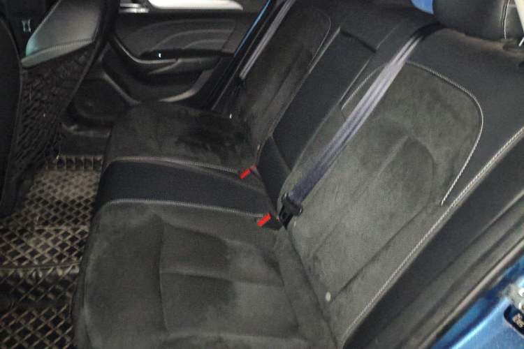 Used Roewe i6 New Energy 2017 45T Hybrid Connective Smart Luxury Edition
