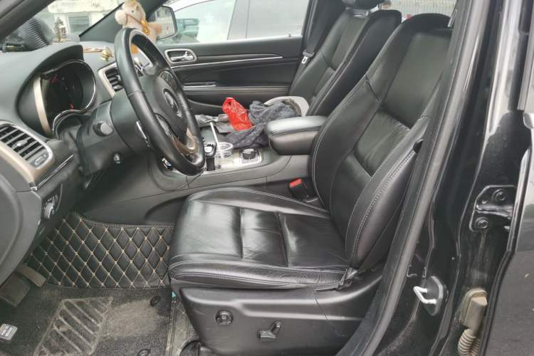 Used Jeep Grand Cherokee 2014 3.0TD Diesel Comfort Navigation Version
