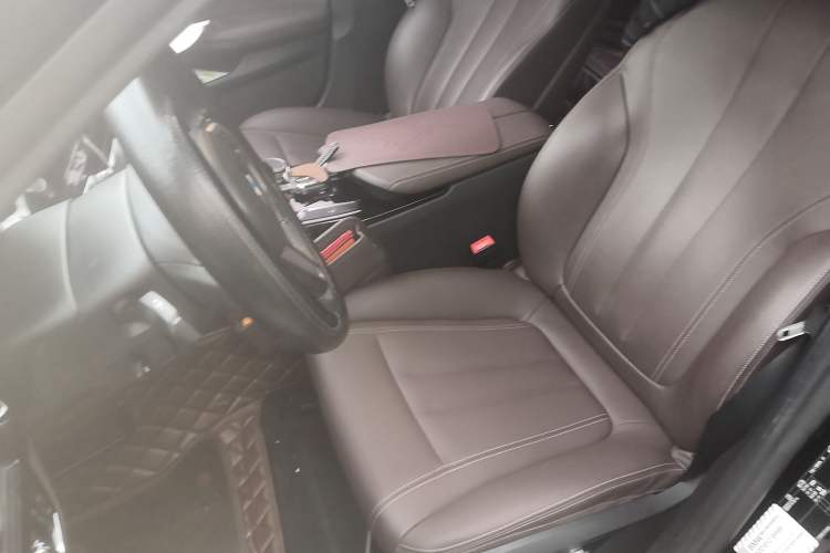 Used BMW 5 Series 2019 525Li M Sport Package Left Front Seat