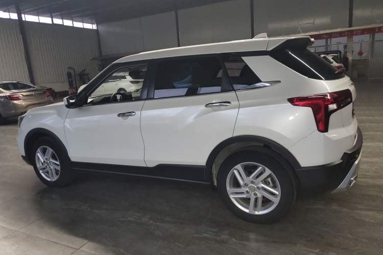 Used Venucia T60 2020 1.6L CVT Smart Drive Version China VI Standard