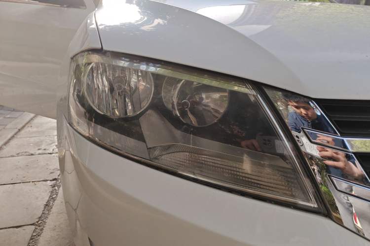 Used Volkswagen Lavida 2013 Revised Classic 1.6L Automatic Fashion Edition