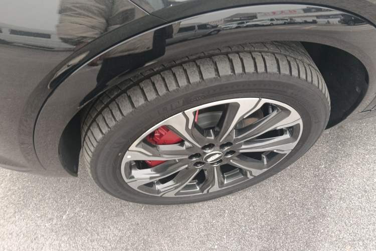 Used Cadillac XT5 2025 2.0T Platinum Edition
