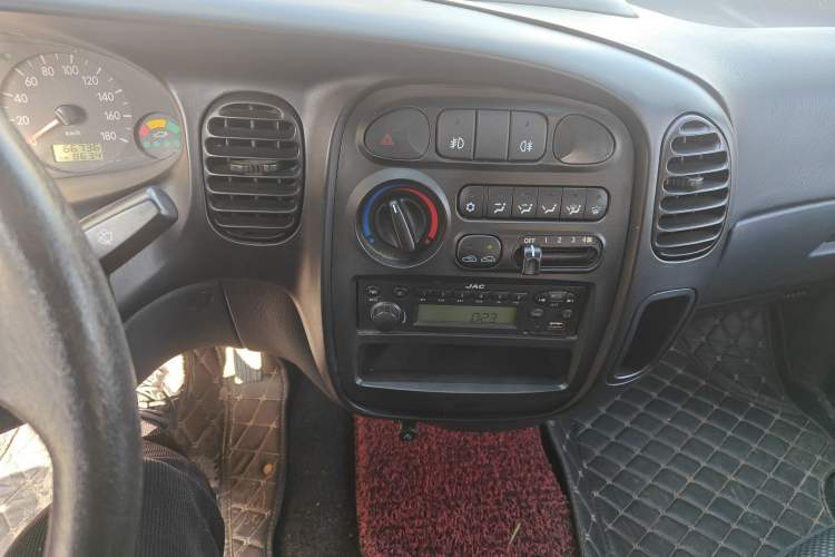 Used JAC Group Refine 2012 2.0L Timeless Edition HFC4GA3