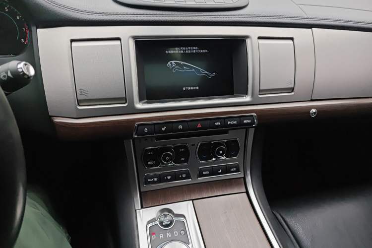 Used Jaguar XF 2015 XF 2.0T Prestige Edition
