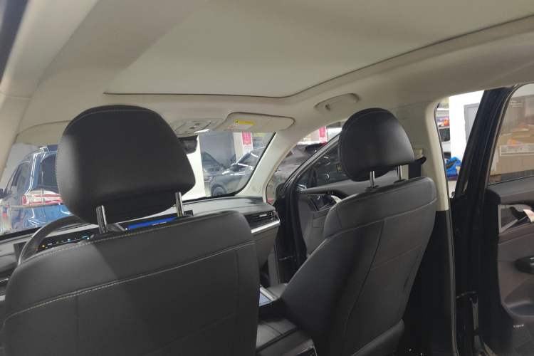 Used Roewe RX5 MAX 2022 1.5T Automatic Zhiwei Prestige Edition
