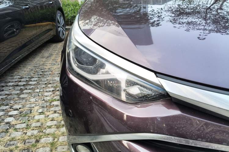 Used Toyota Levin 2016 Dual-Engine 1.8H GS E-CVT Elite Model with Sunroof