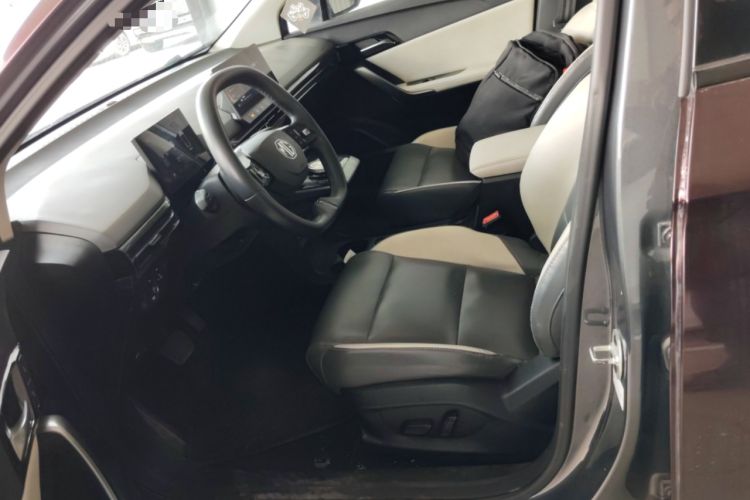 Used MG 4 EV 2022 520 km Flagship Edition Left Front Seat