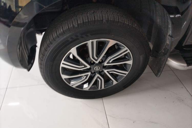 Used Nissan Terra 2020 2.5L XL Upper Automatic Two-Wheel Drive Luxury Edition