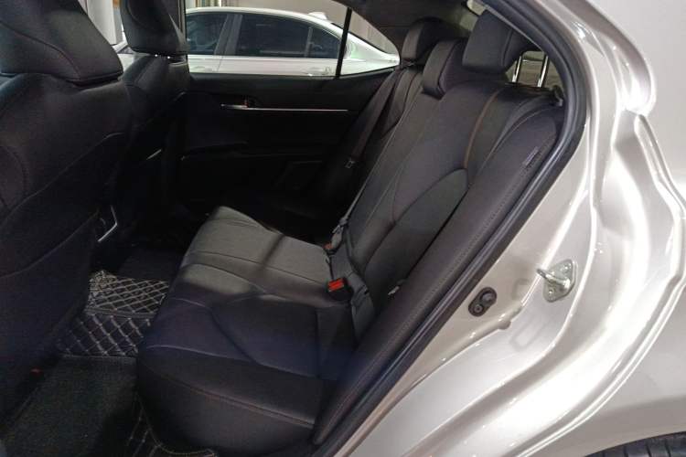 Used Toyota Camry 2021 2.5G Luxury Edition Left Rear Seat