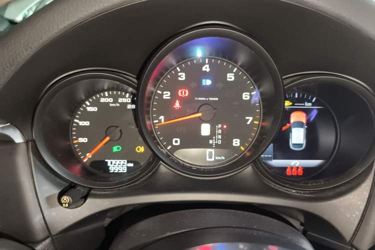 Used Porsche Macan 2018 Macan 2.0T