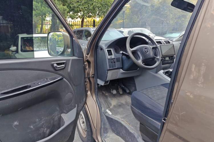 Used Foton Scenic G5 2020 2.0L Long-Wheelbase Flat-Roof 6-Seater Multi-Purpose Passenger Vehicle 1TZS