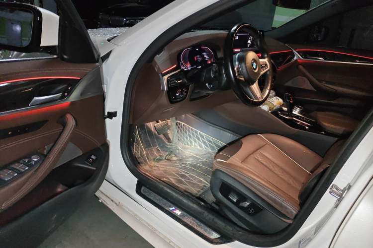 Used BMW 5 Series 2021 Facelifted 525Li M Sport Package
