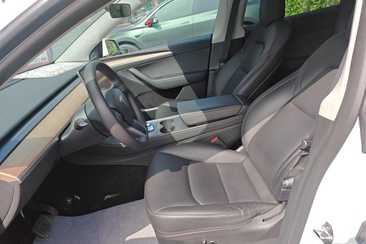 Used Tesla Model Y 2021 Standard Range Rear-Wheel Drive Version