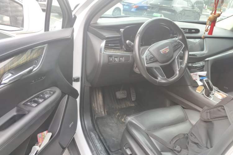 Used Cadillac XT5 2016 25T Luxury Model
