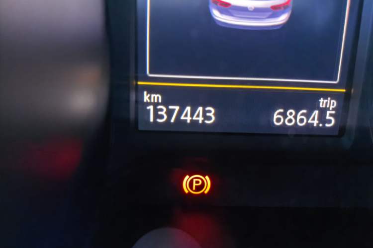 Used Volkswagen Tiguan L 2017 330TSI Automatic Two-Wheel Drive Luxury Edition Odometer Close Up